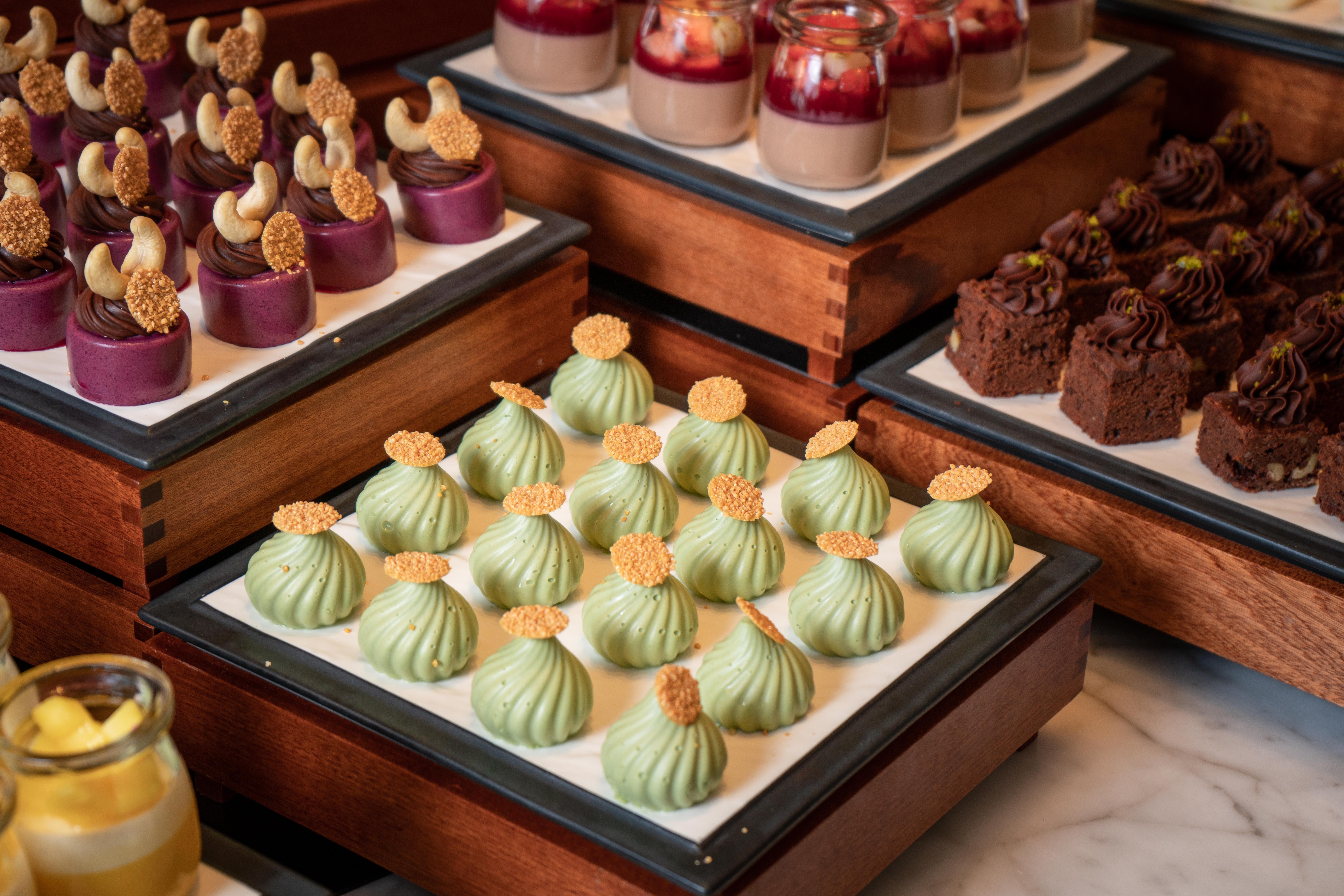 Holiday Inn Chongqing Guanyinqiao By Ihg Bagian luar foto