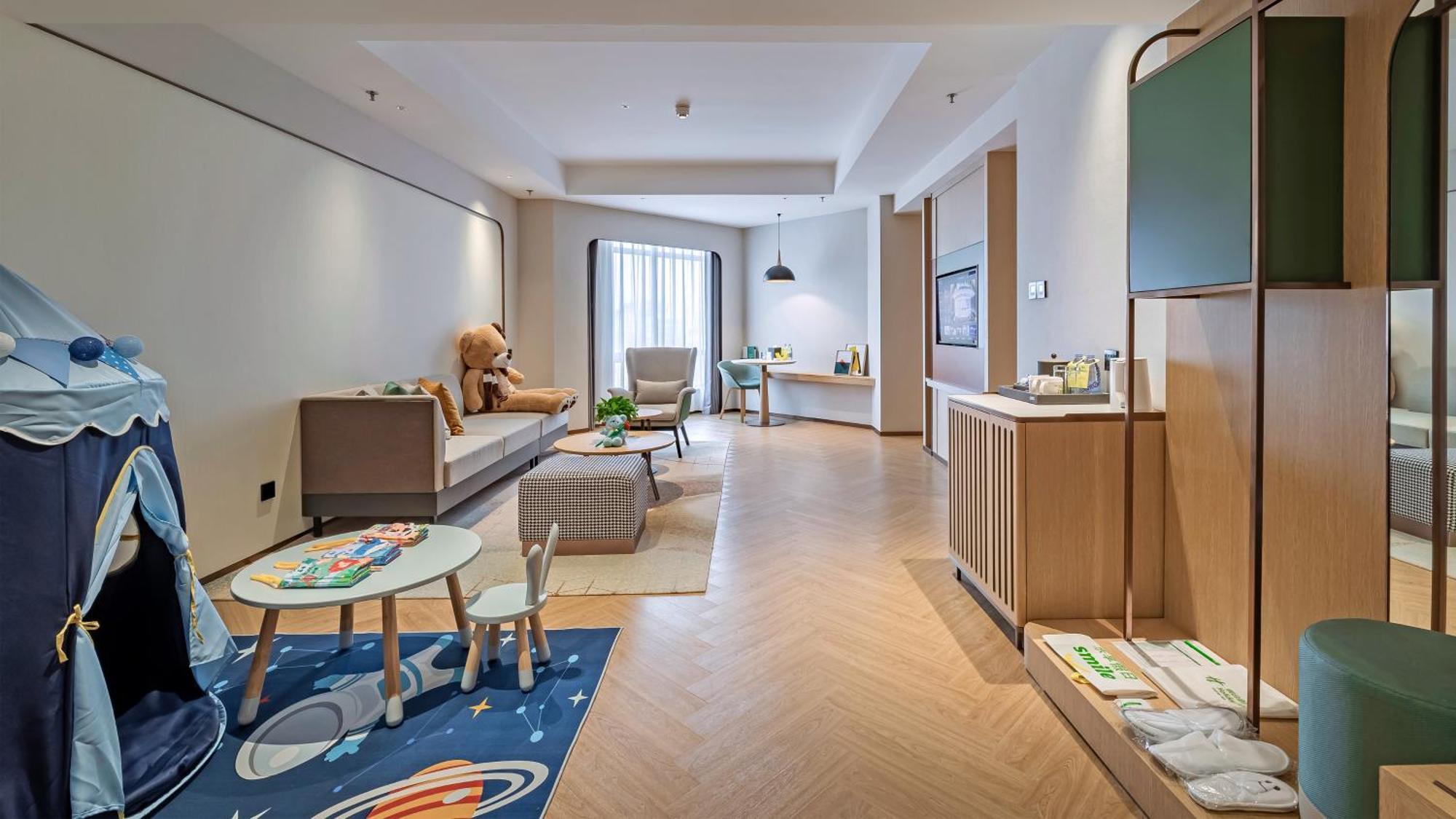 Holiday Inn Chongqing Guanyinqiao By Ihg Bagian luar foto