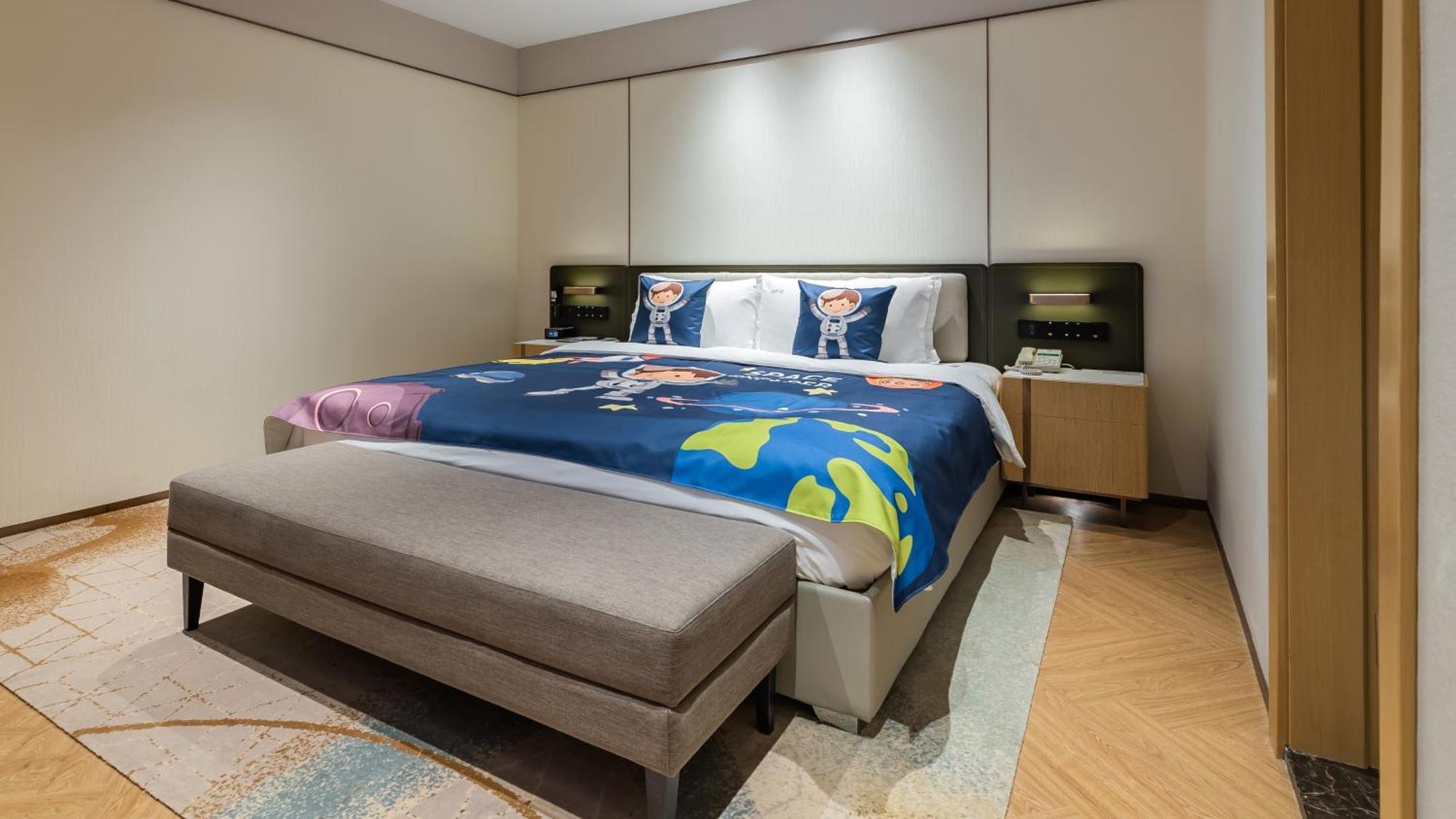 Holiday Inn Chongqing Guanyinqiao By Ihg Bagian luar foto