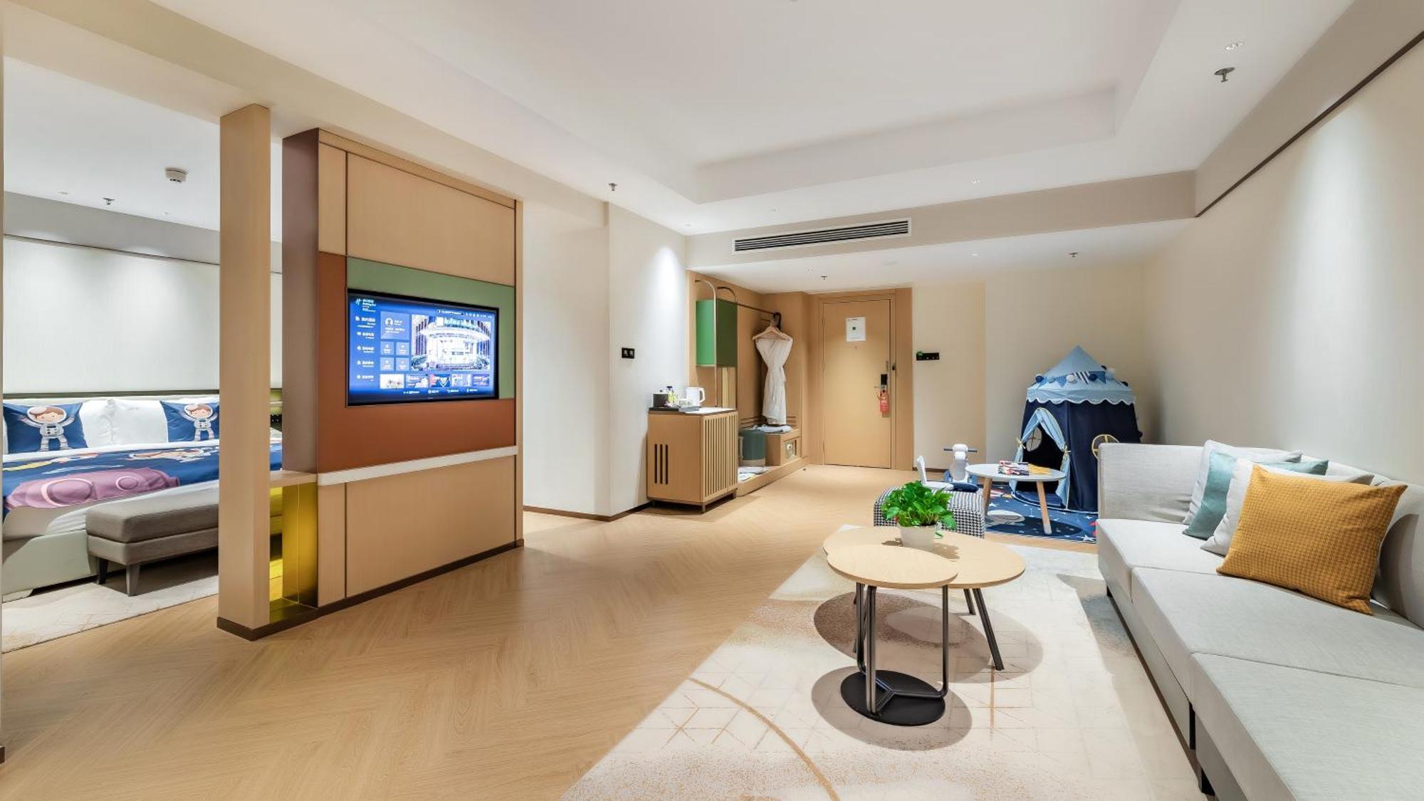 Holiday Inn Chongqing Guanyinqiao By Ihg Bagian luar foto